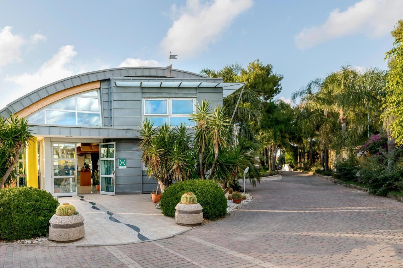 סנטה דומניקה Hotel Villaggio Stromboli מראה חיצוני תמונה