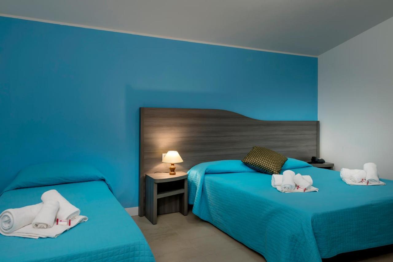 סנטה דומניקה Hotel Villaggio Stromboli מראה חיצוני תמונה