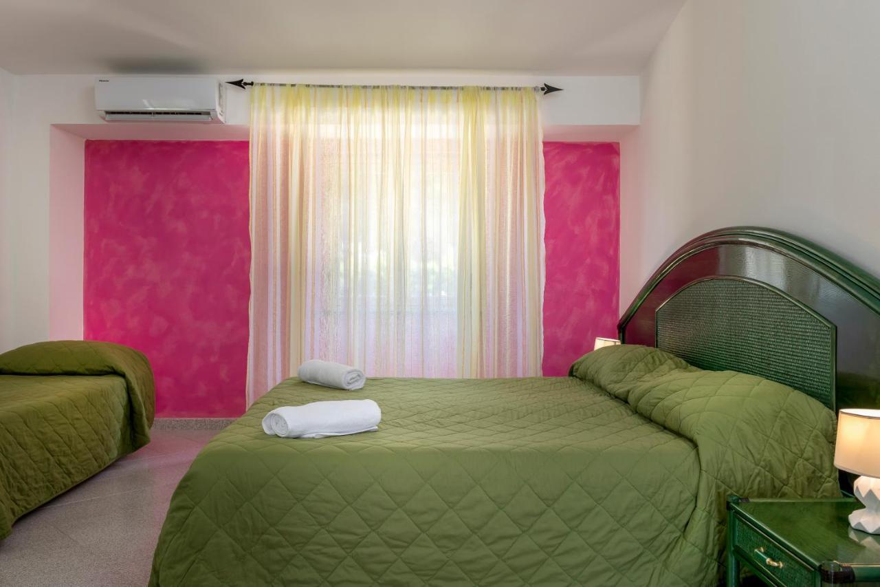 סנטה דומניקה Hotel Villaggio Stromboli מראה חיצוני תמונה