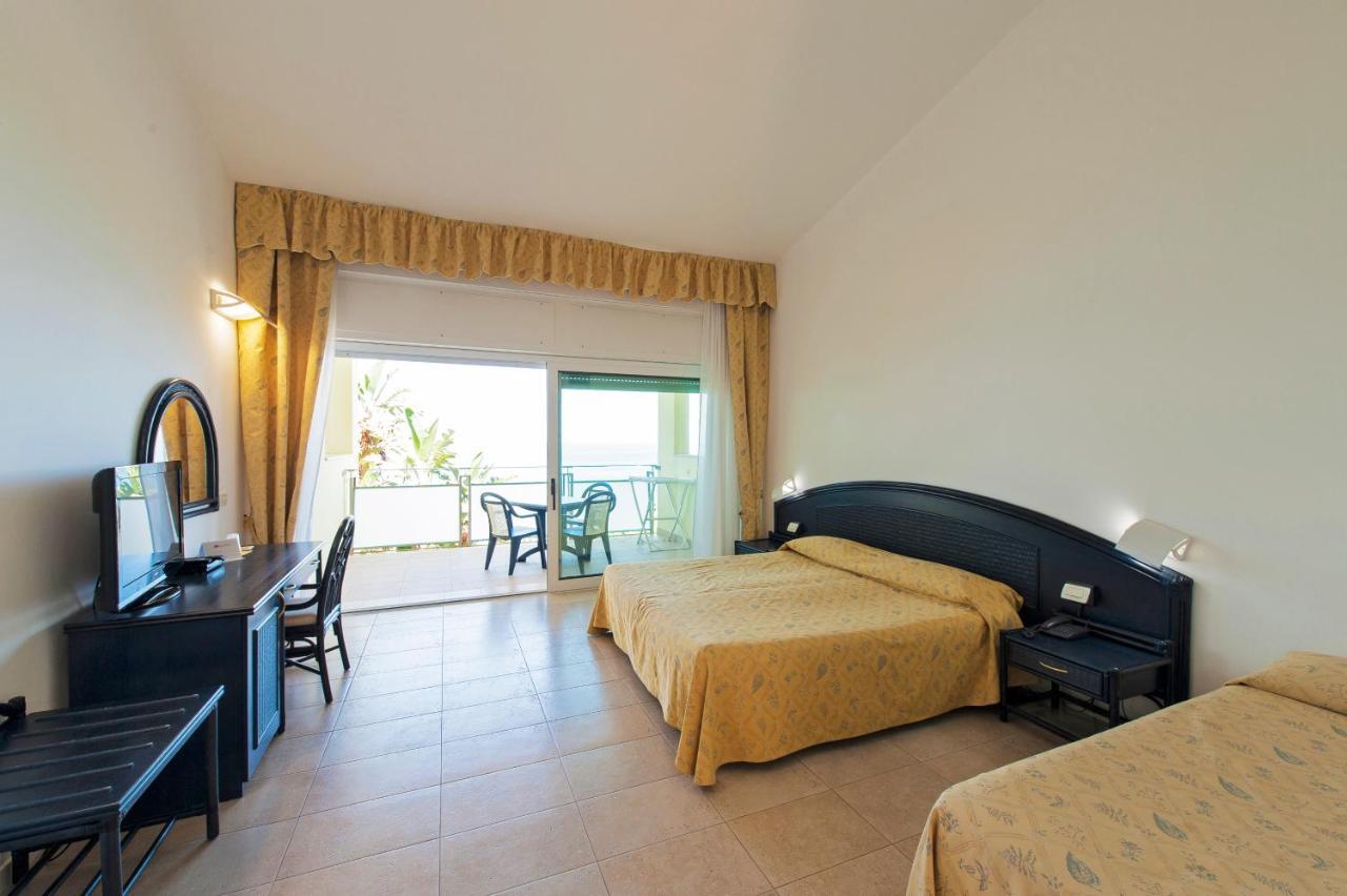 סנטה דומניקה Hotel Villaggio Stromboli מראה חיצוני תמונה