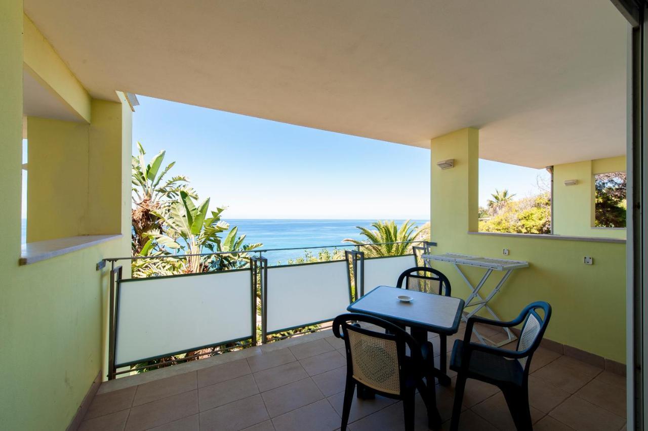 סנטה דומניקה Hotel Villaggio Stromboli מראה חיצוני תמונה