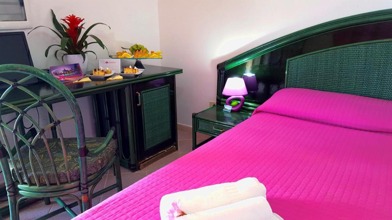 סנטה דומניקה Hotel Villaggio Stromboli מראה חיצוני תמונה